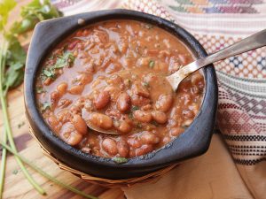 لوبیا چیتی کنسروی